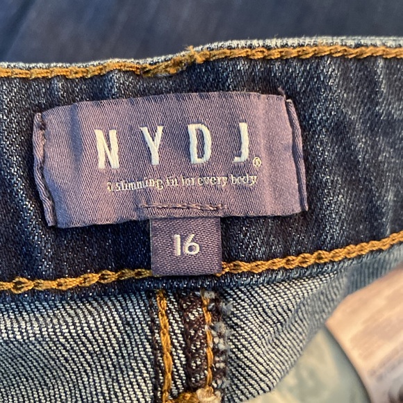 NYDJ - high rise skinny jeans. Size 16 - Picture 6 of 14